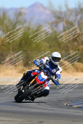 media/Mar-12-2022-SoCal Trackdays (Sat) [[152081554b]]/Turn 2 (1145am)/